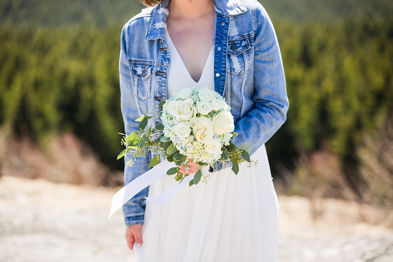 Outdoor Lovers Elopement