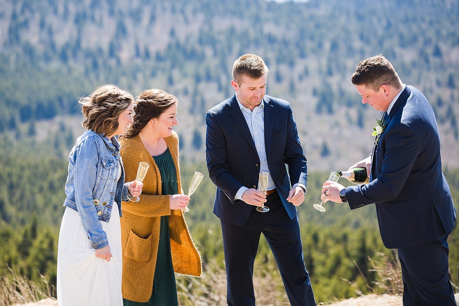 Outdoor Lovers Elopement