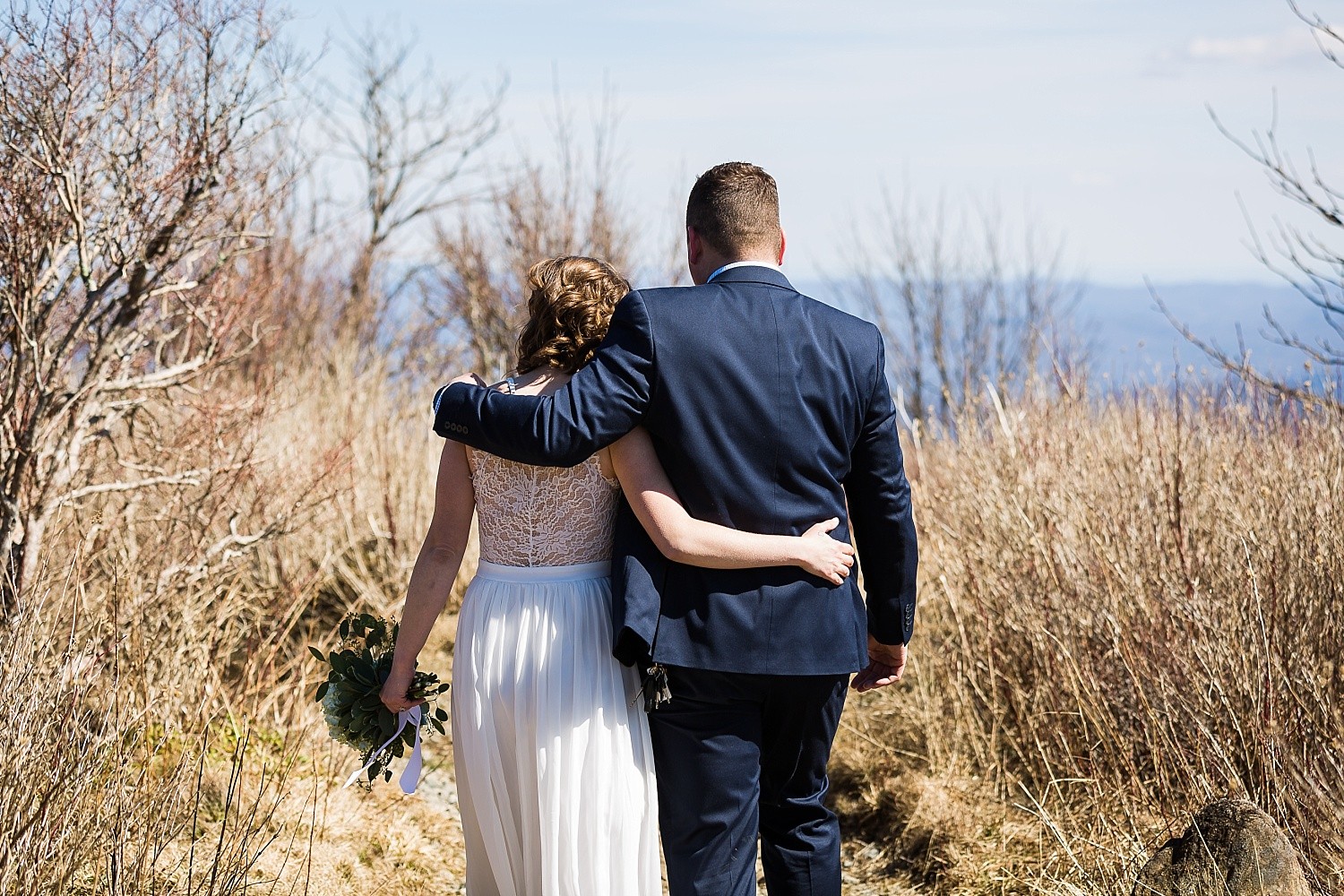 Outdoor Lovers Elopement