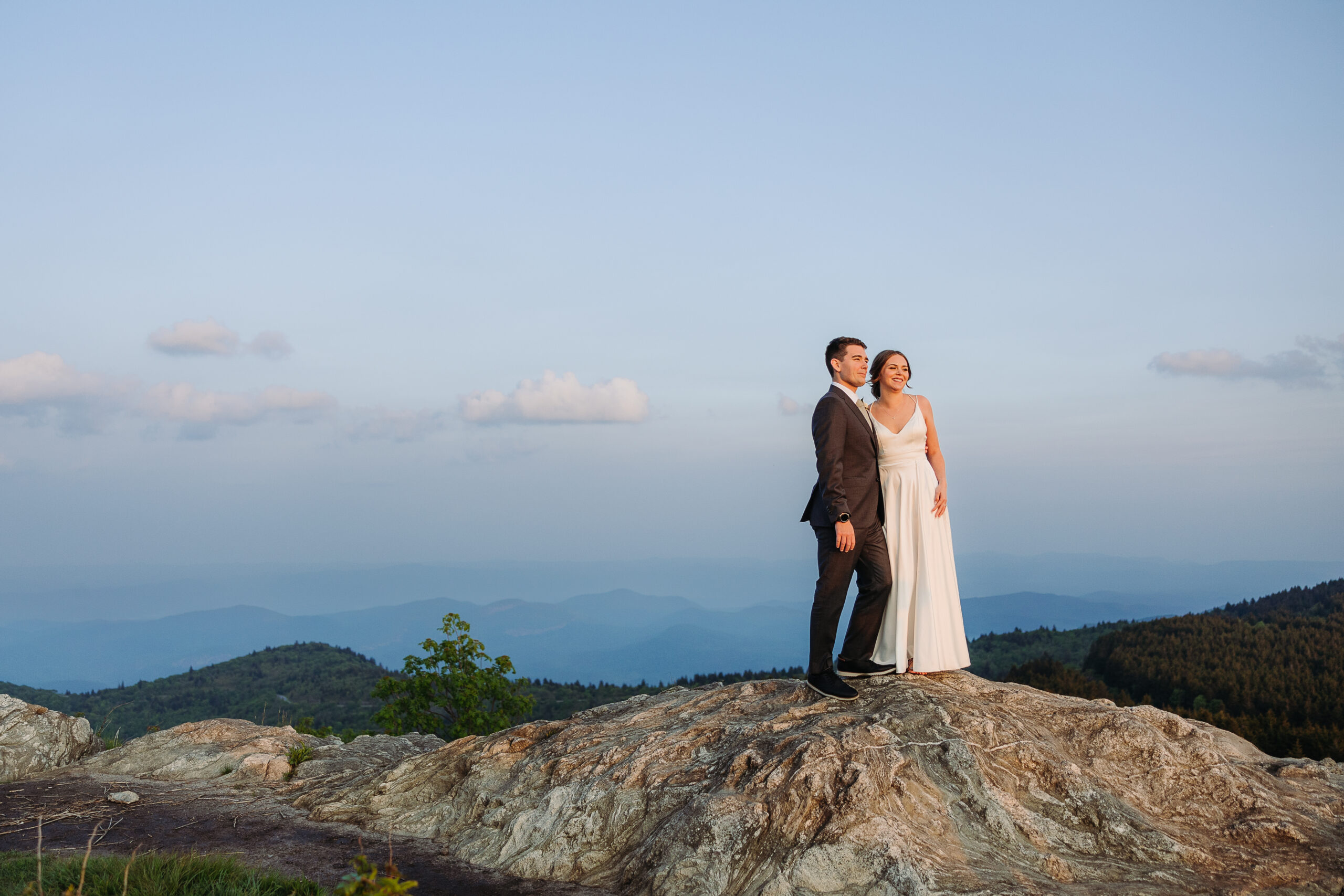 NC elopement packages mountain photos Elope Outdoors