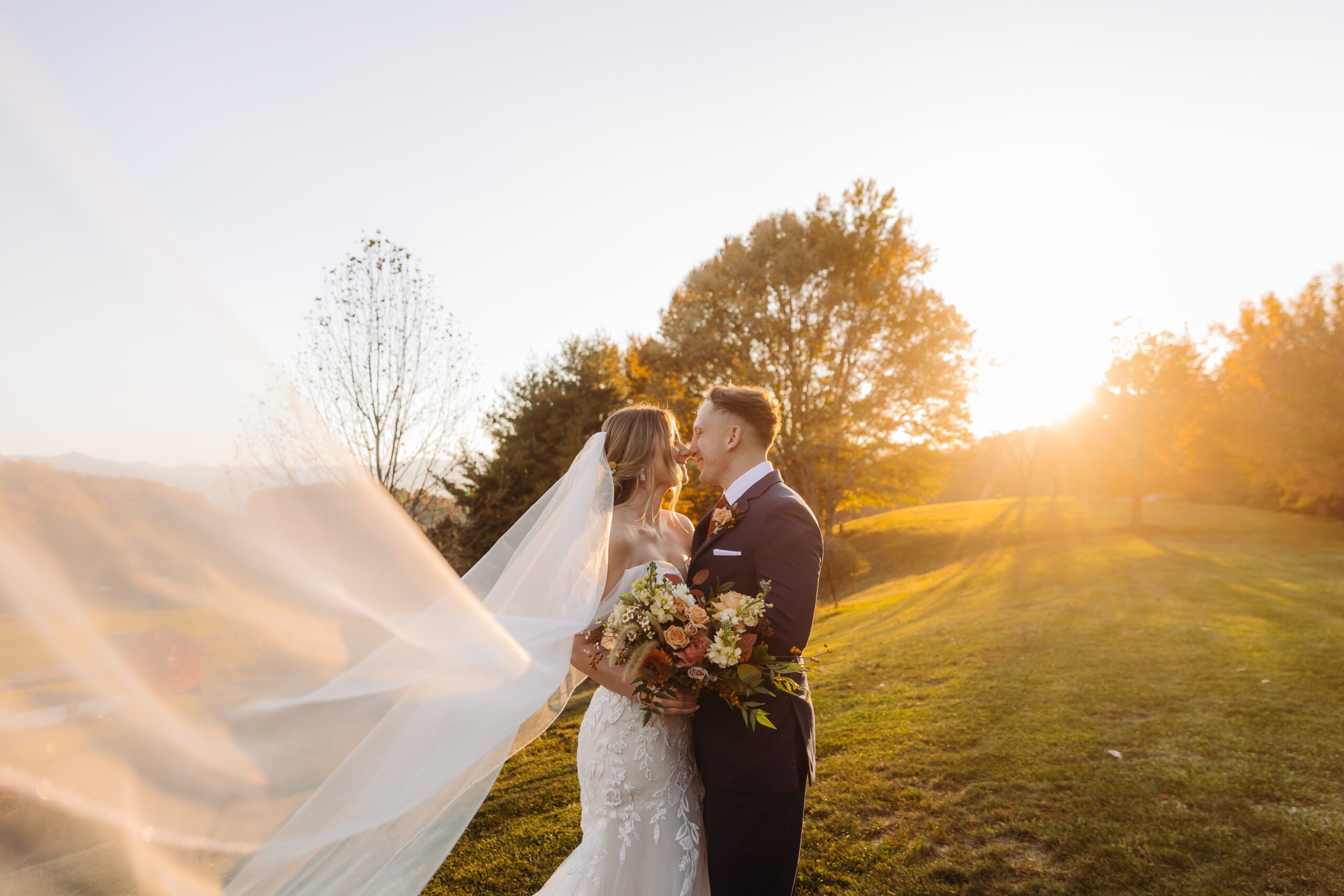 Elopements are more romantic than big weddings 